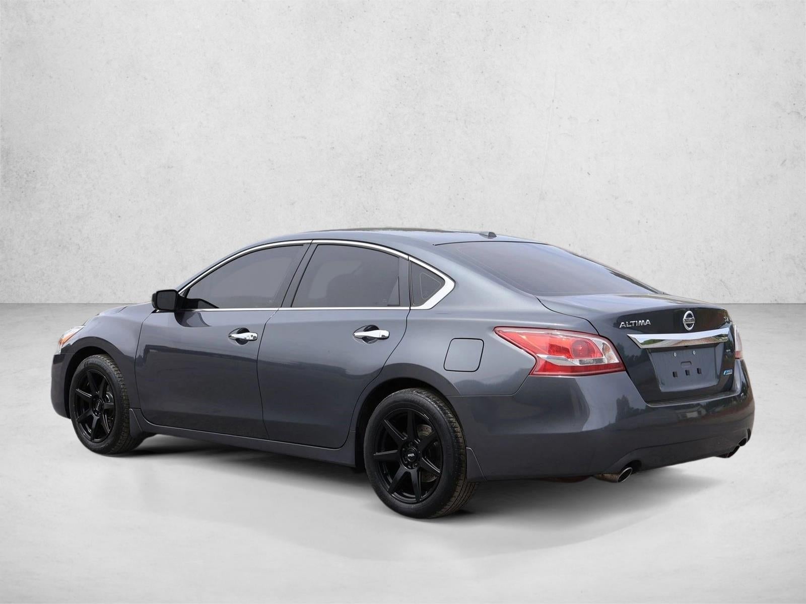 2013 Nissan Altima 4dr Sdn I4 2.5 SV