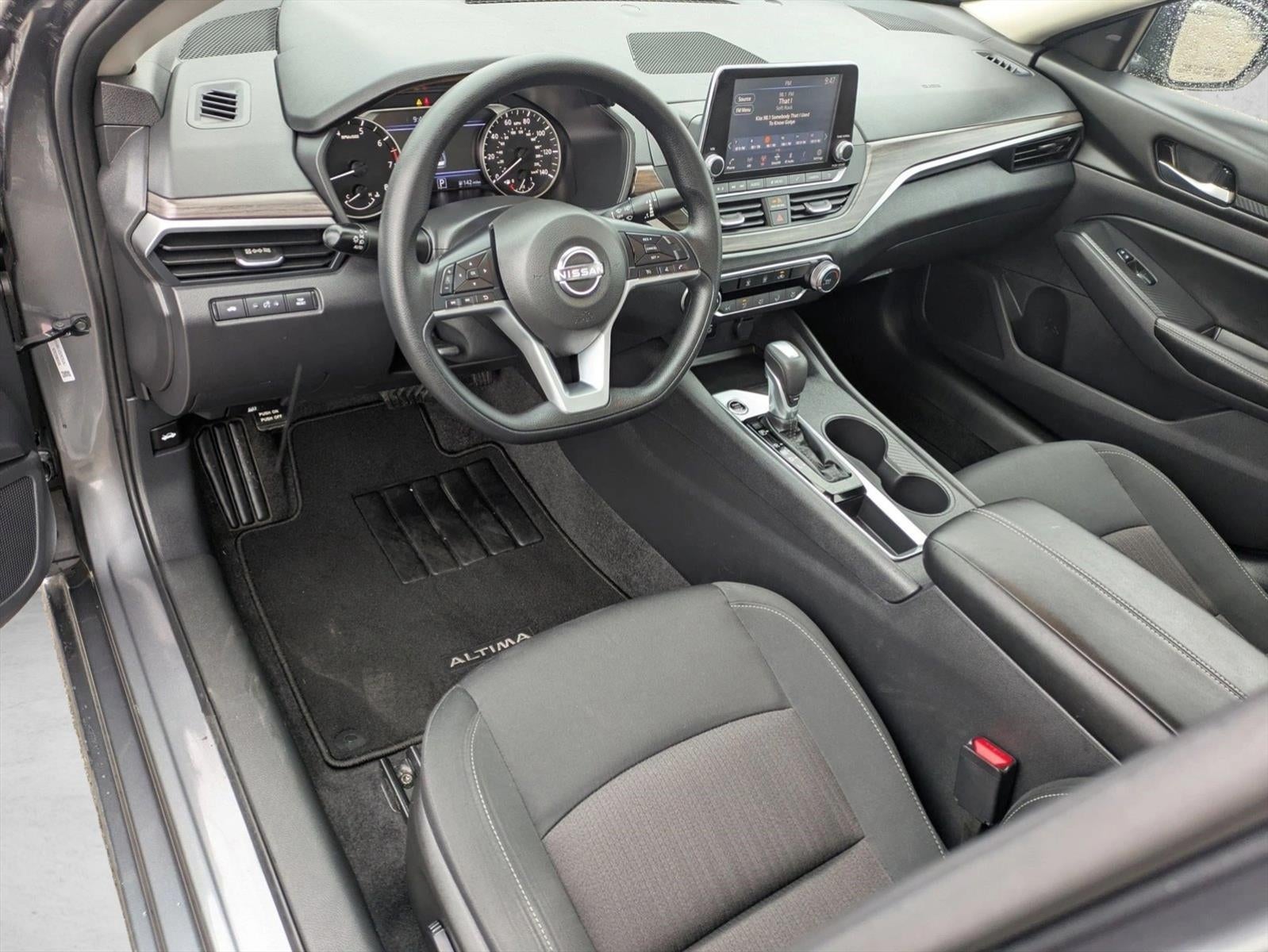 2025 Nissan Altima SV FWD