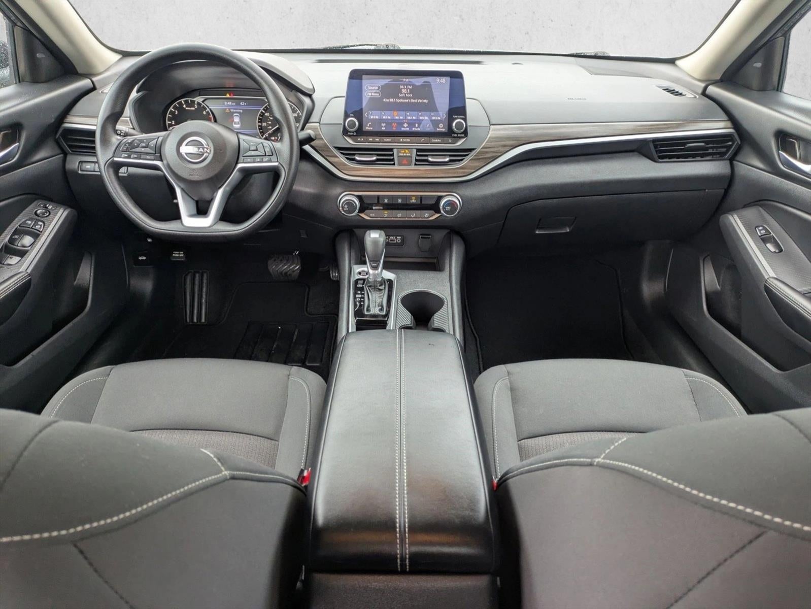 2025 Nissan Altima SV FWD