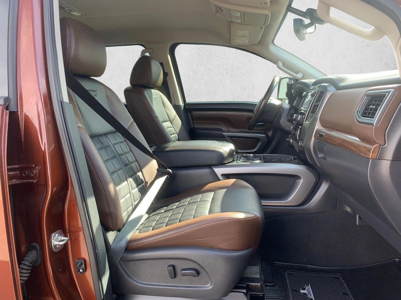 2017 Nissan Titan XD 4x4 Gas Crew Cab Platinum Reserve