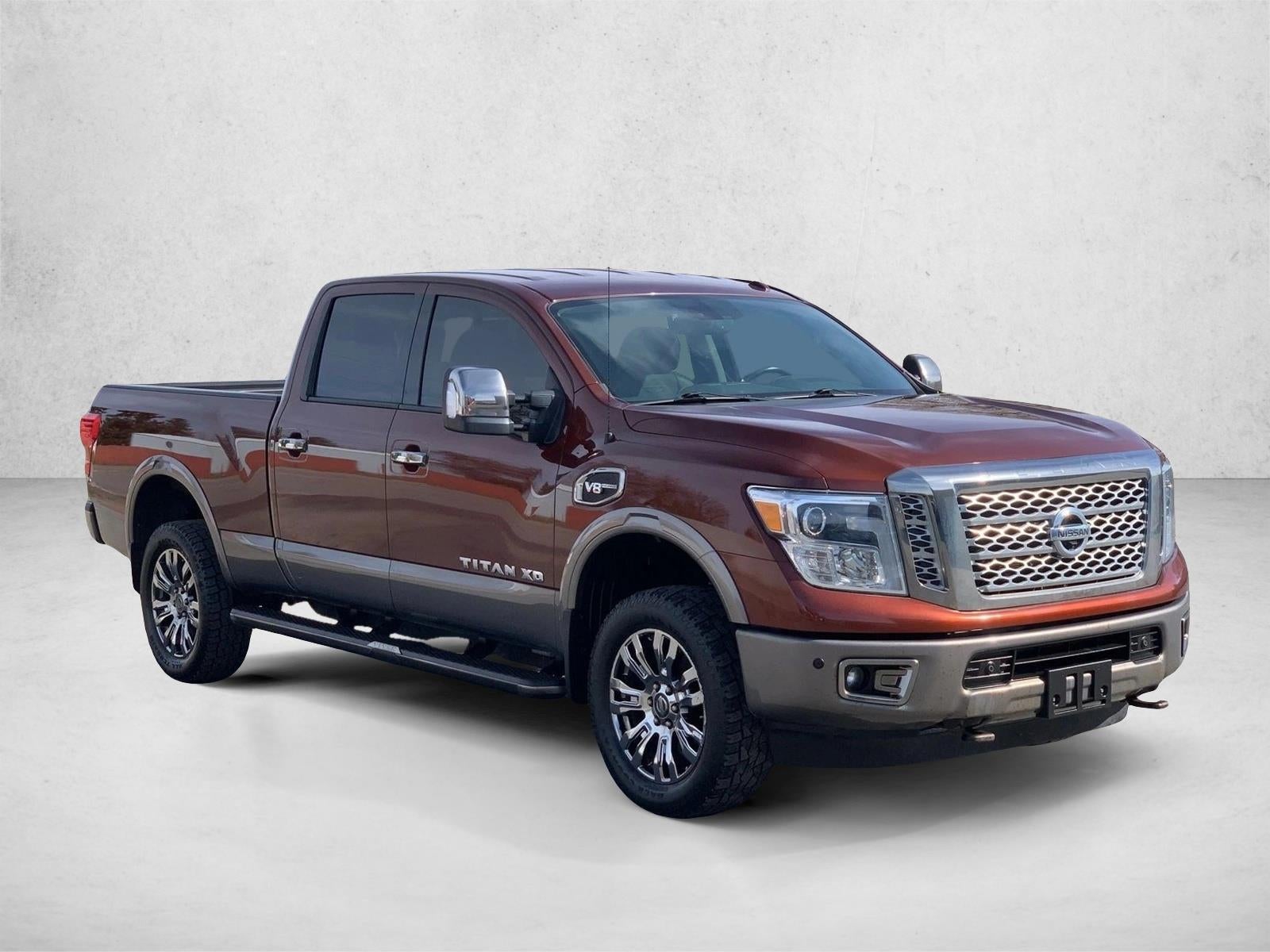 2017 Nissan Titan XD 4x4 Gas Crew Cab Platinum Reserve