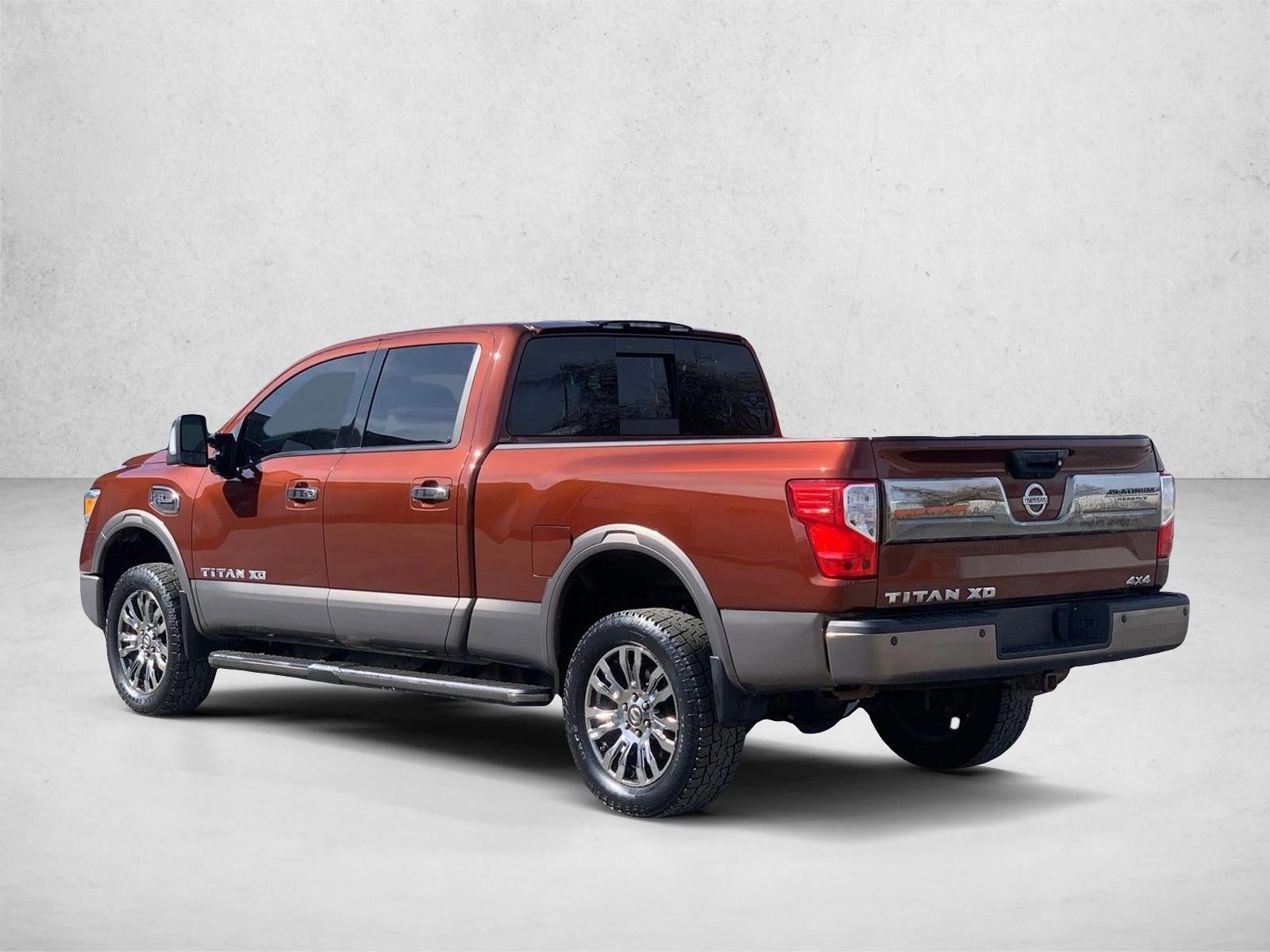 2017 Nissan Titan XD 4x4 Gas Crew Cab Platinum Reserve