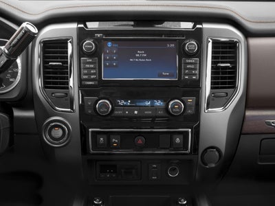 2017 Nissan Titan XD 4x4 Gas Crew Cab Platinum Reserve