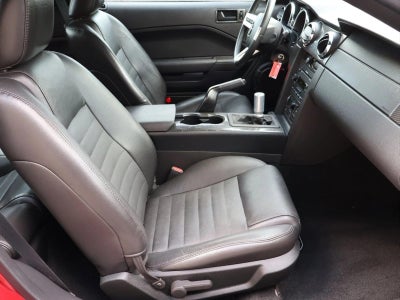 2006 Ford Mustang 2dr Cpe GT Deluxe