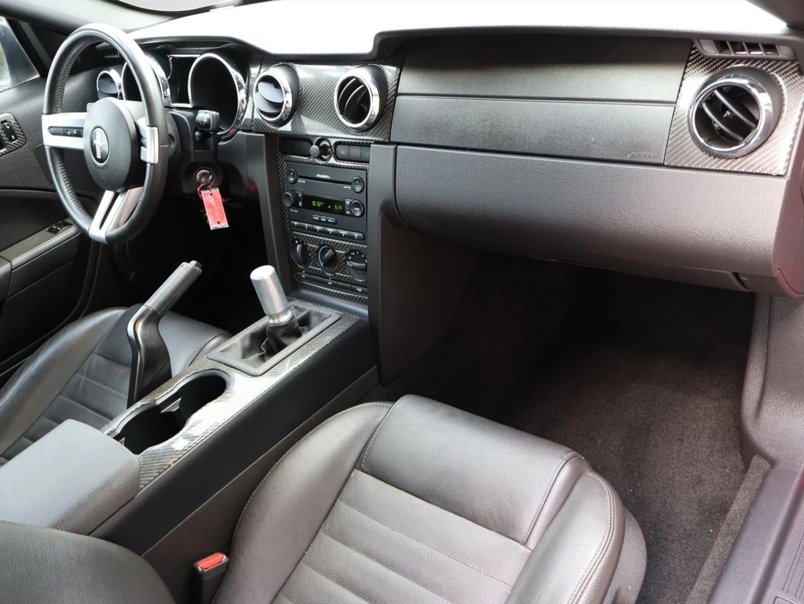 2006 Ford Mustang 2dr Cpe GT Deluxe