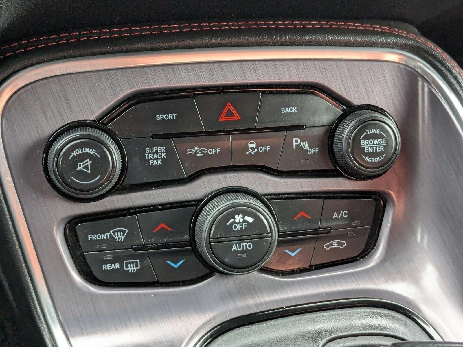 2016 Dodge Challenger 2dr Cpe 392 Hemi Scat Pack Shaker