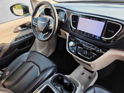 2024 Chrysler Pacifica Touring L FWD