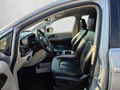2024 Chrysler Pacifica Touring L FWD