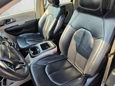 2024 Chrysler Pacifica Touring L FWD