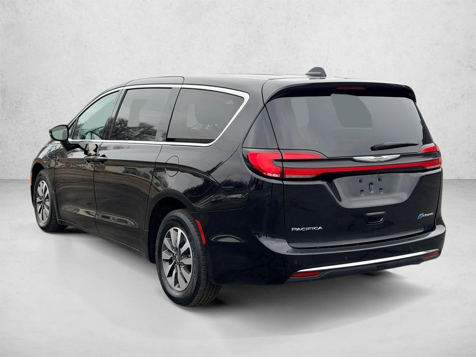 2024 Chrysler Pacifica Hybrid Select FWD