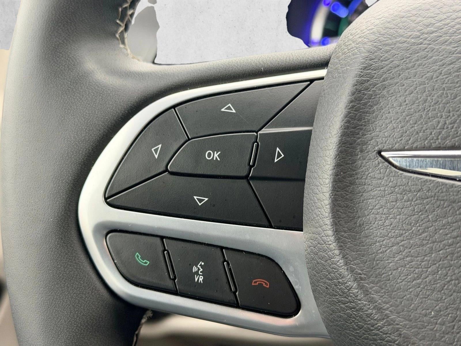 2024 Chrysler Pacifica Hybrid Select FWD