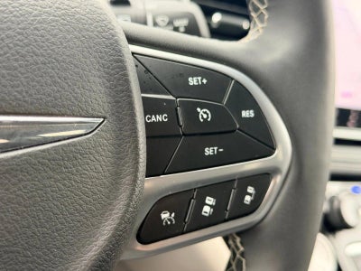 2024 Chrysler Pacifica Hybrid Select FWD