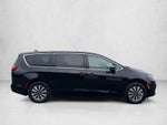 2024 Chrysler Pacifica Hybrid Select FWD