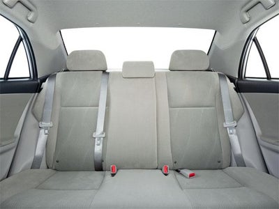 2013 Toyota Corolla 4dr Sdn Auto LE (Natl)