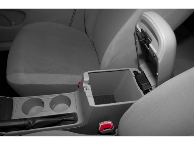 2013 Toyota Corolla 4dr Sdn Auto LE (Natl)