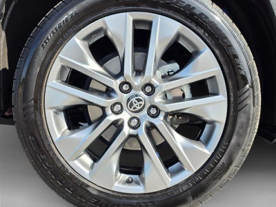 2021 Toyota RAV4 XLE Premium AWD (Natl)