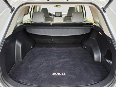 2021 Toyota RAV4 XLE Premium AWD (Natl)