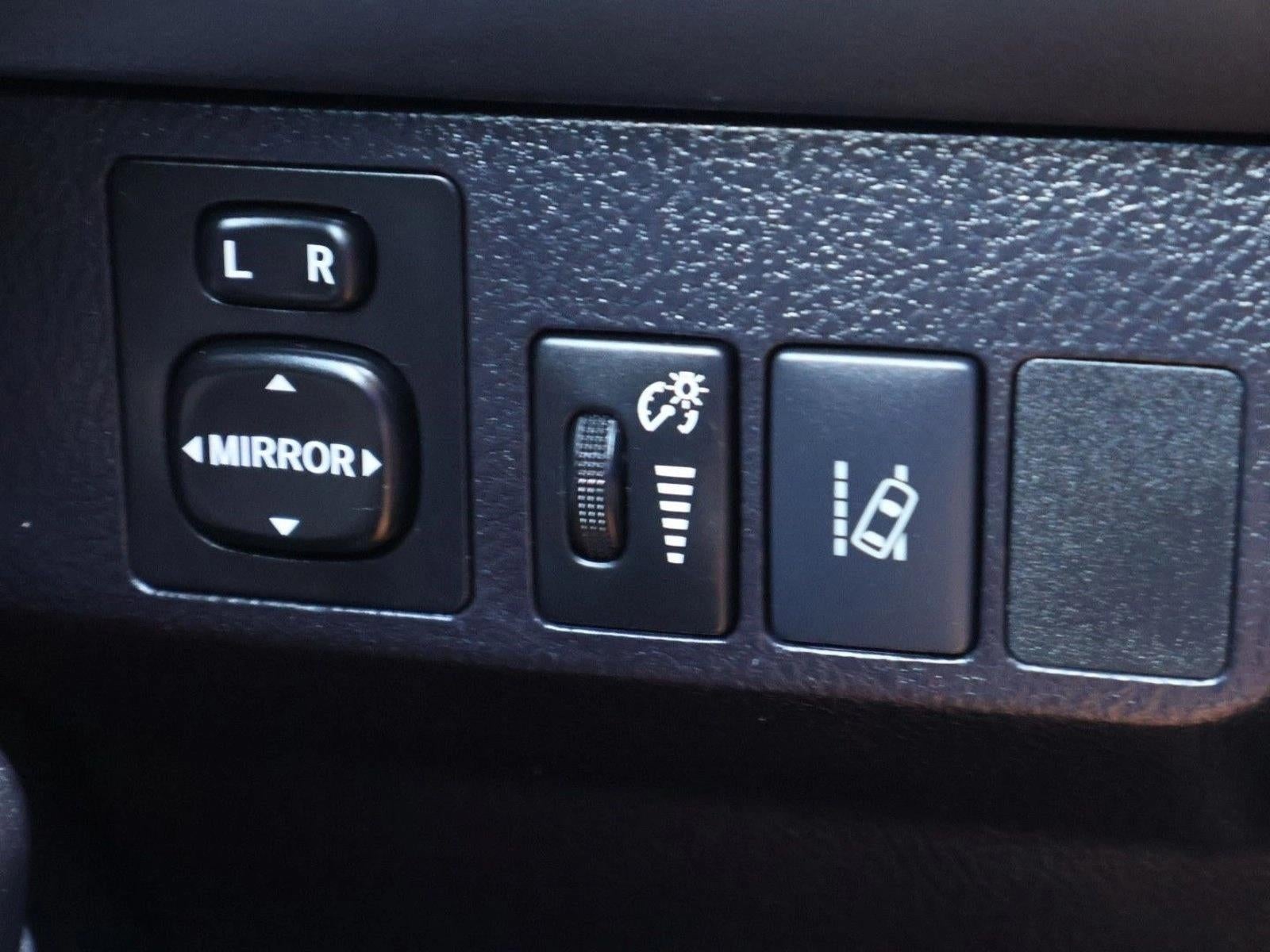 2018 Toyota RAV4 LE AWD (Natl)
