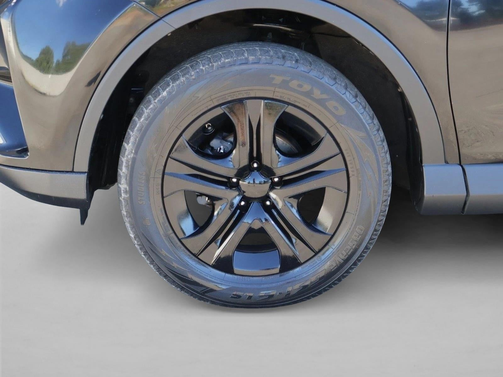2018 Toyota RAV4 LE AWD (Natl)