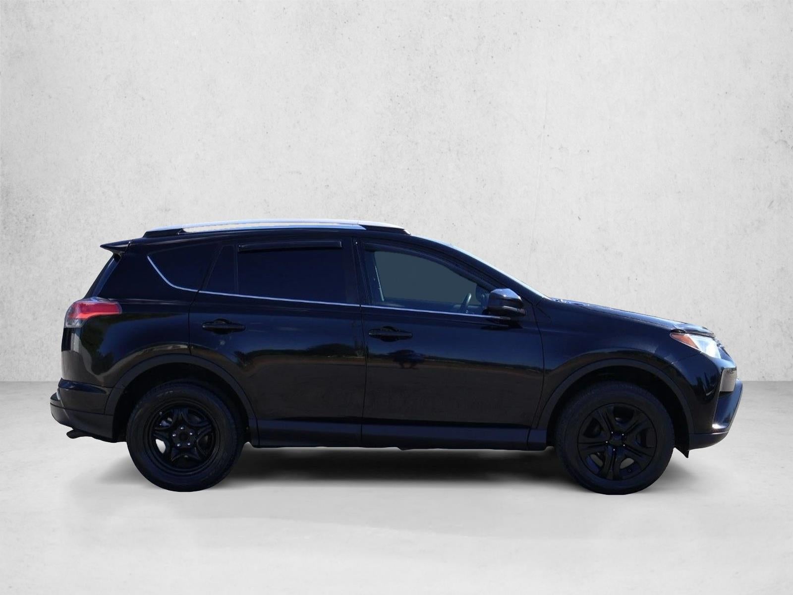 2018 Toyota RAV4 LE AWD (Natl)