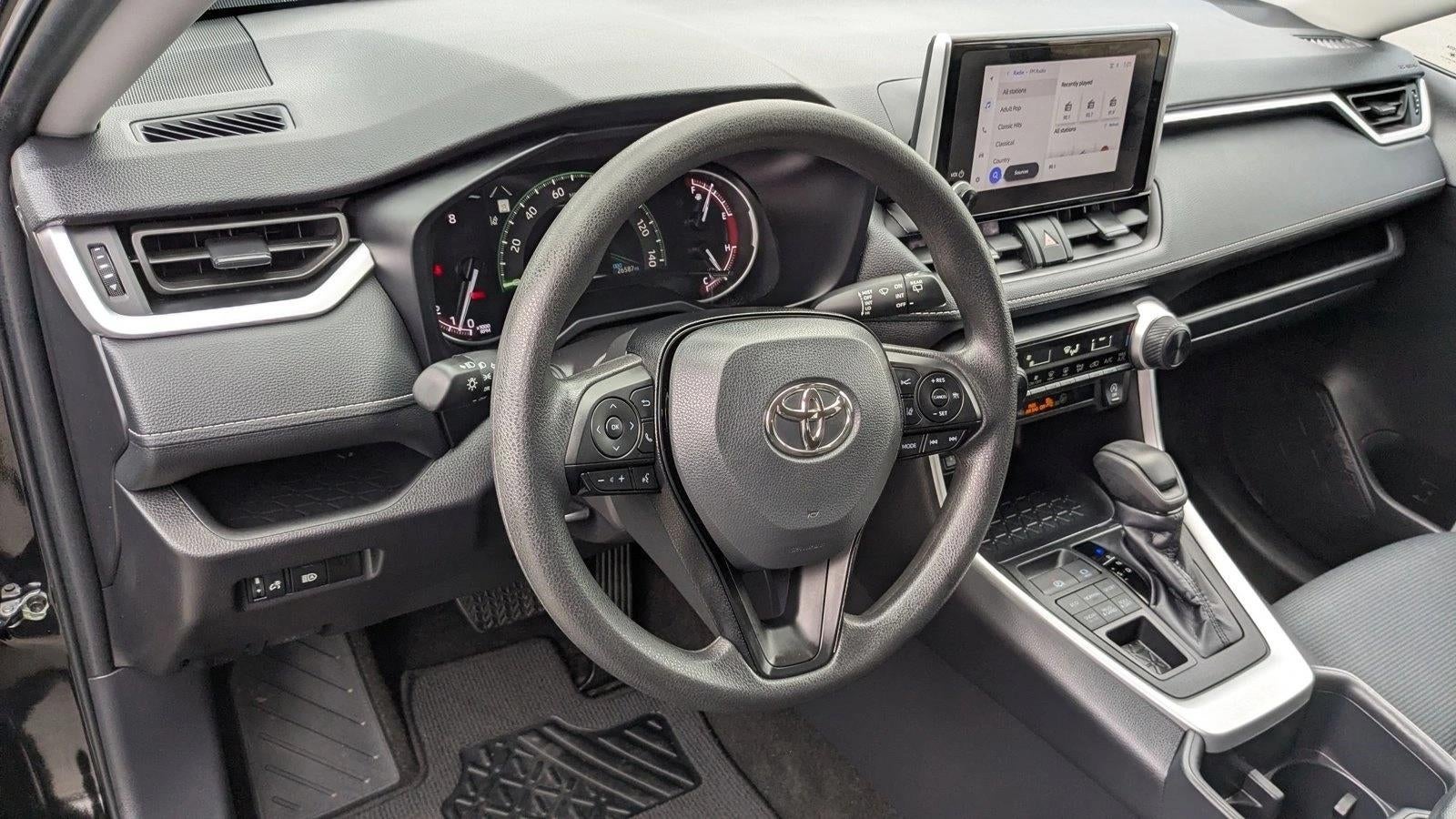 2025 Toyota RAV4 LE AWD (Natl)