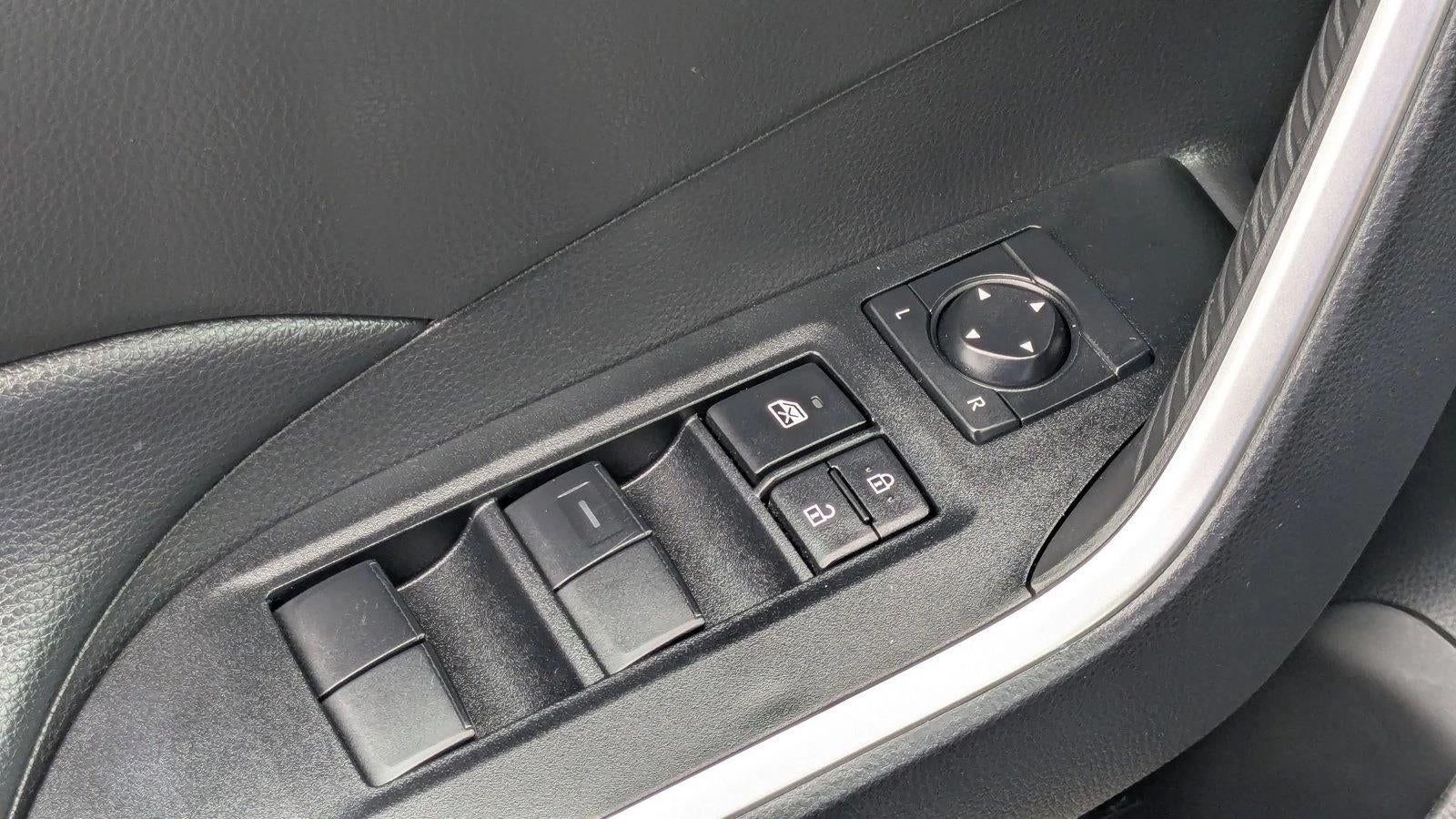 2025 Toyota RAV4 LE AWD (Natl)