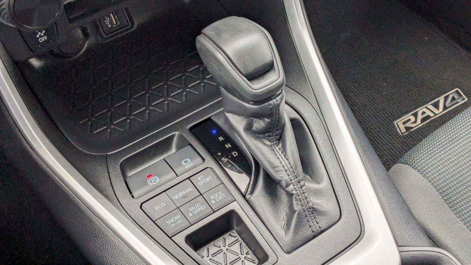 2025 Toyota RAV4 LE AWD (Natl)