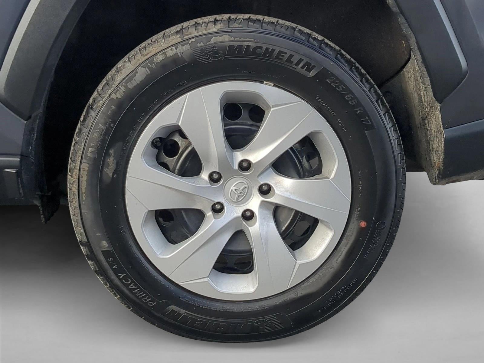 2025 Toyota RAV4 LE AWD (Natl)