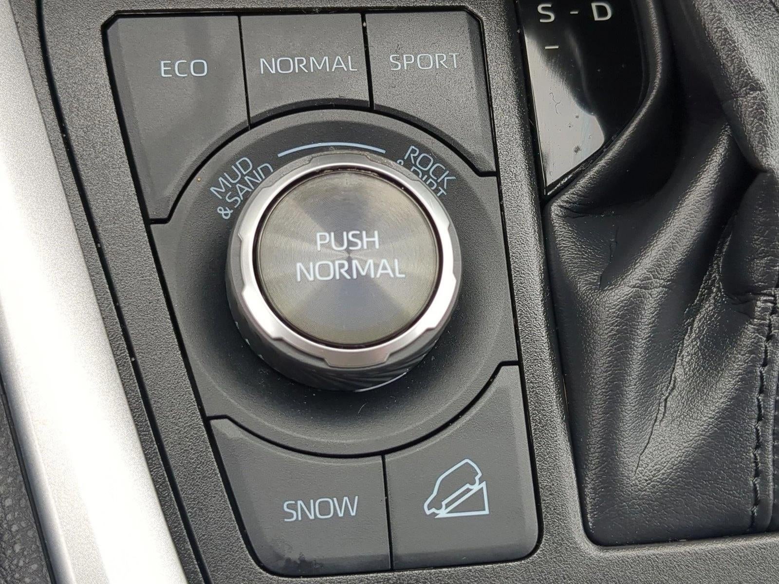 2025 Toyota RAV4 Limited AWD (Natl)