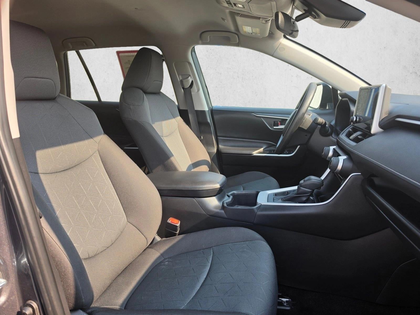2025 Toyota RAV4 XLE AWD (Natl)