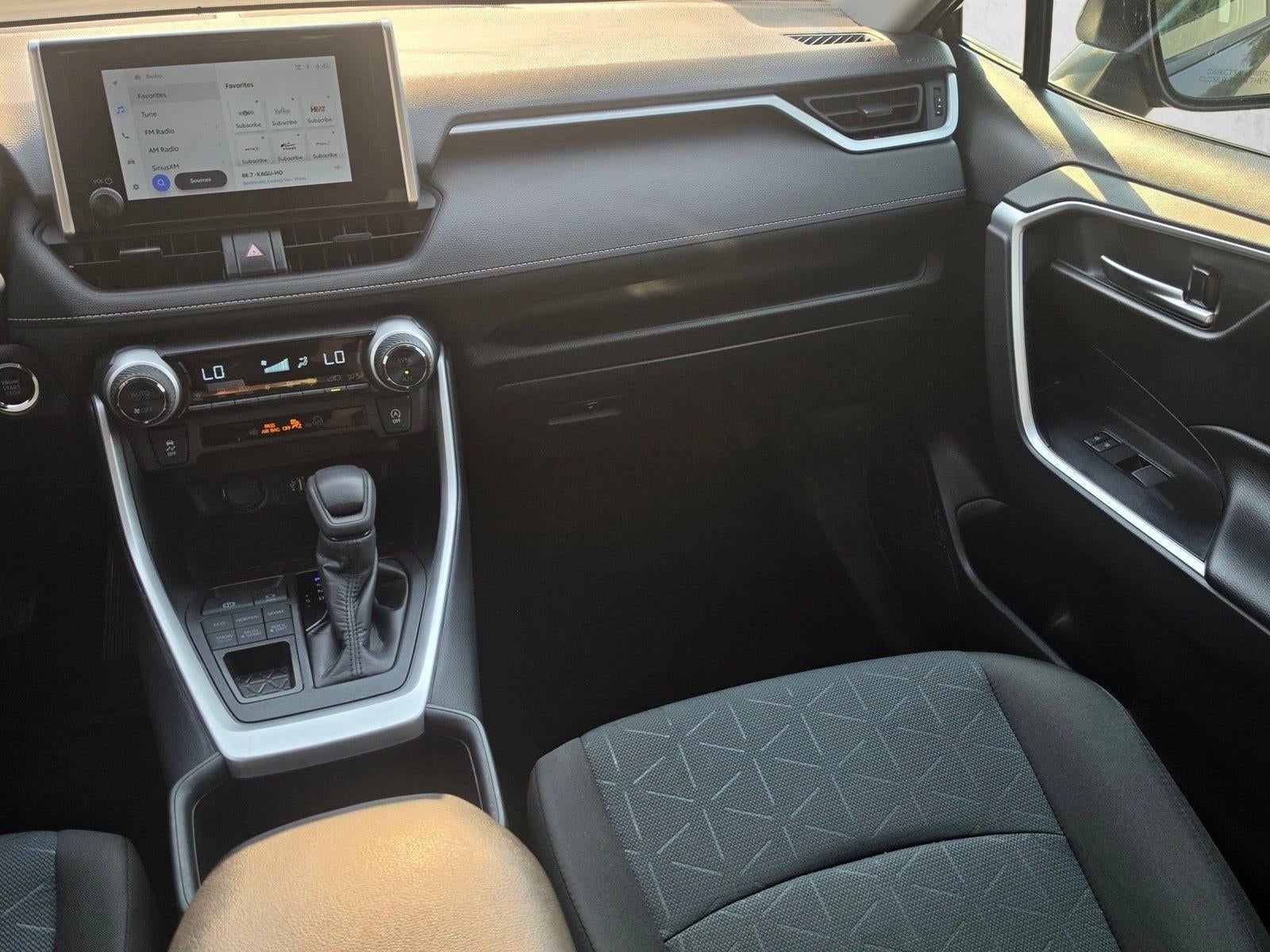 2025 Toyota RAV4 XLE AWD (Natl)