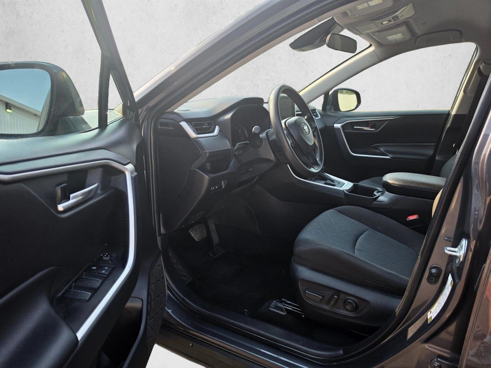 2025 Toyota RAV4 XLE AWD (Natl)