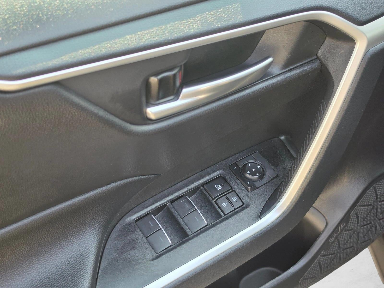 2025 Toyota RAV4 XLE AWD (Natl)