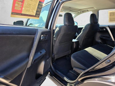 2015 Toyota RAV4 AWD 4dr XLE (Natl)