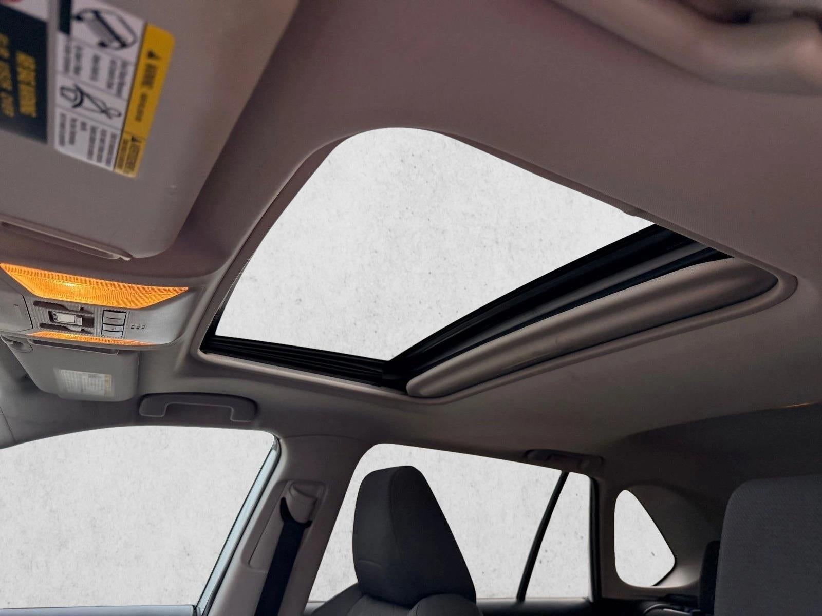 2019 Toyota RAV4 XLE FWD (GS)