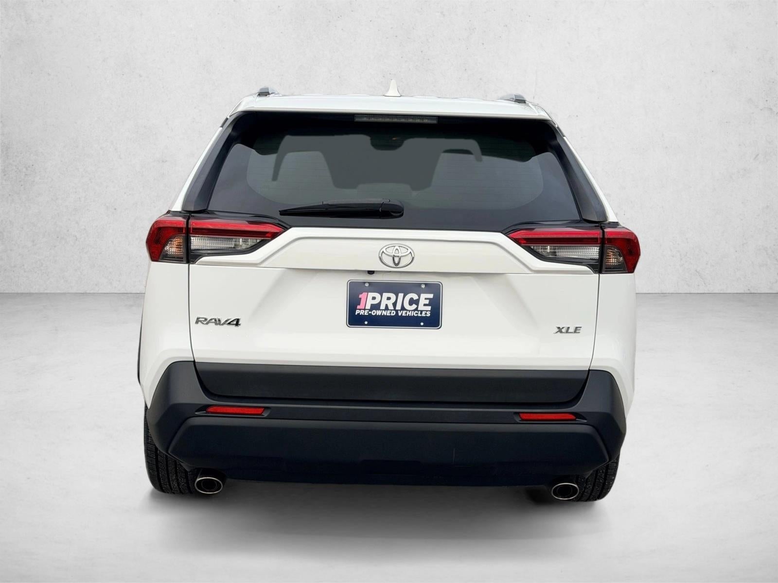 2019 Toyota RAV4 XLE FWD (GS)