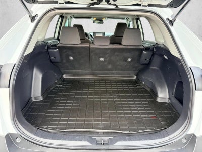 2019 Toyota RAV4 XLE FWD (GS)