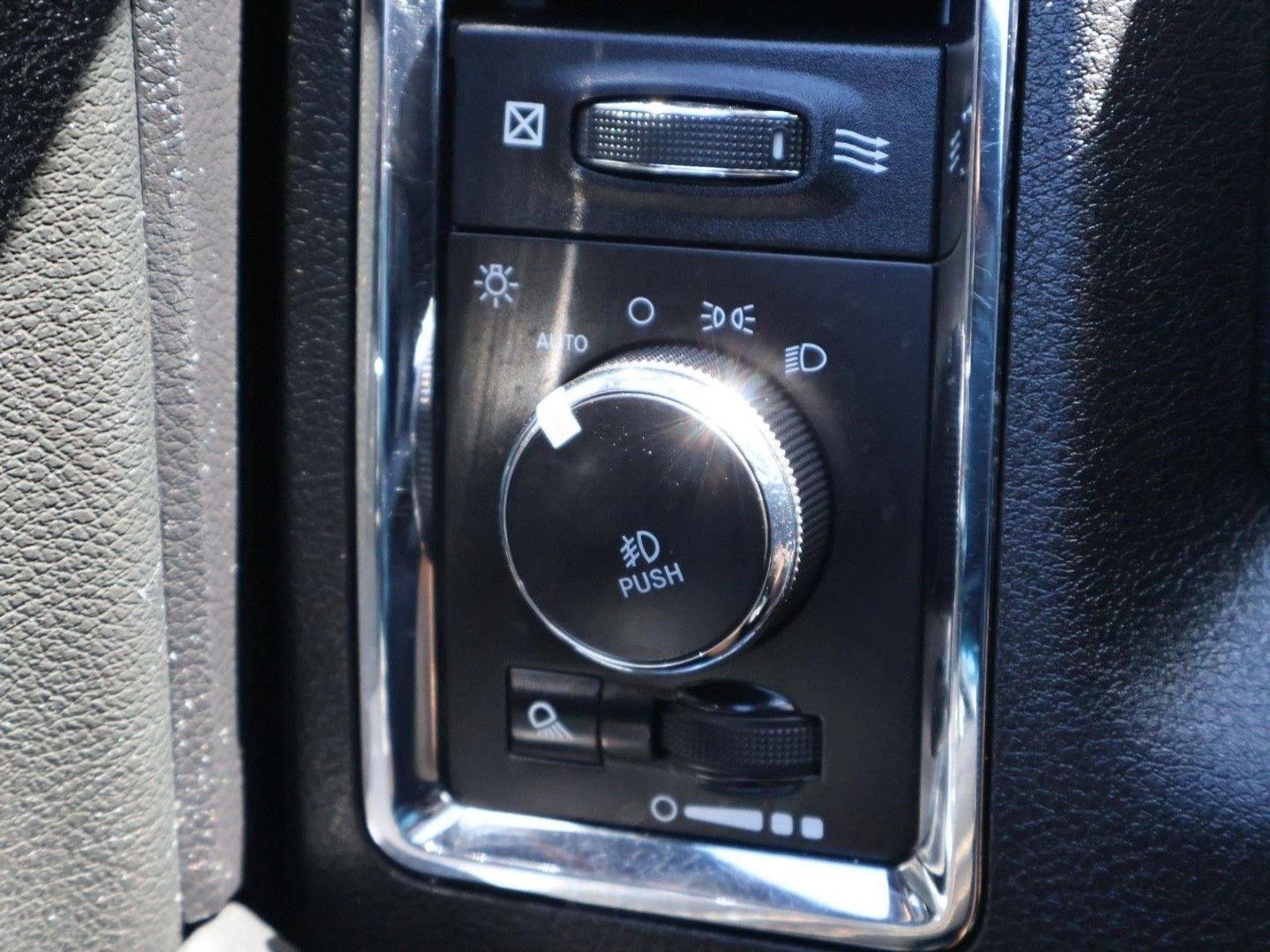 2017 RAM 2500 Laramie 4x4 Crew Cab 6'4" Box