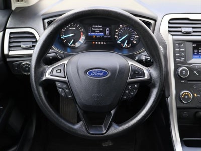 2017 Ford Fusion SE FWD