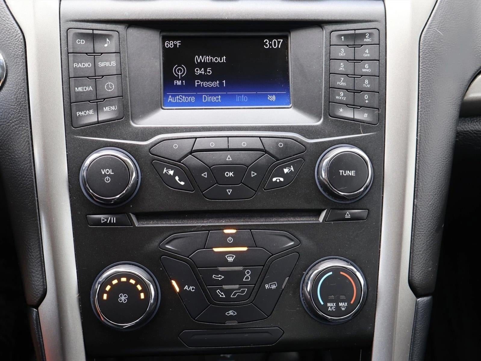 2017 Ford Fusion SE FWD