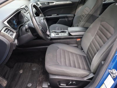 2017 Ford Fusion SE FWD