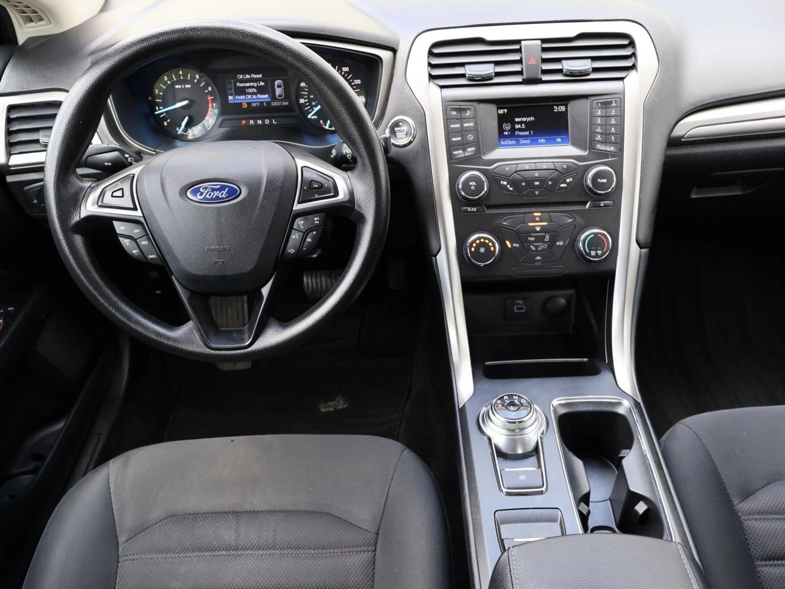 2017 Ford Fusion SE FWD