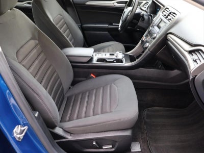 2017 Ford Fusion SE FWD