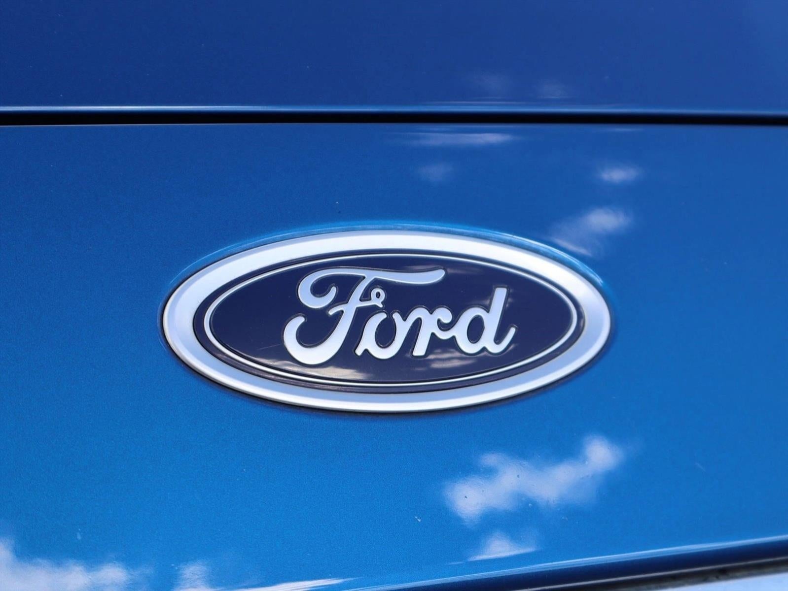 2017 Ford Fusion SE FWD