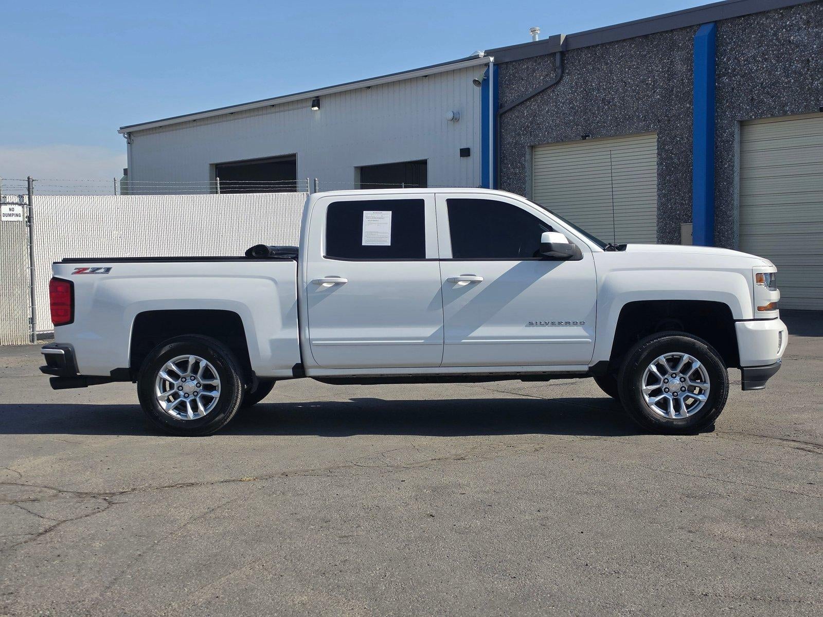 2017 Chevrolet Silverado 1500 Crew Cab Short Box 4-Wheel Drive LT Z71