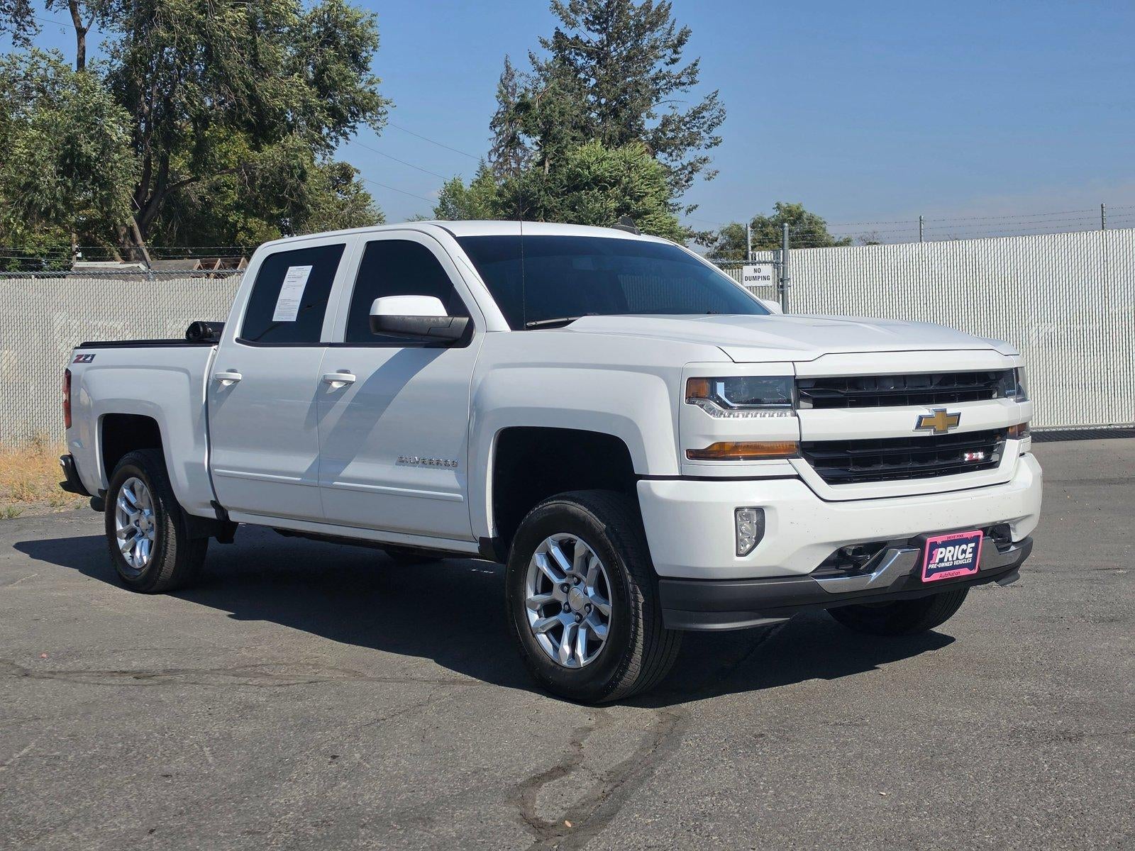 2017 Chevrolet Silverado 1500 Crew Cab Short Box 4-Wheel Drive LT Z71