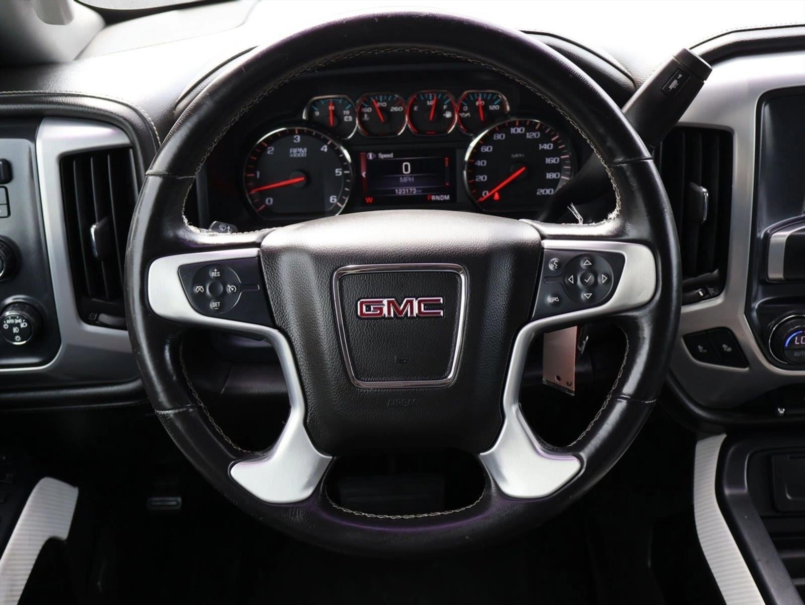2014 GMC Sierra 1500 Crew Cab Short Box 4-Wheel Drive SLT