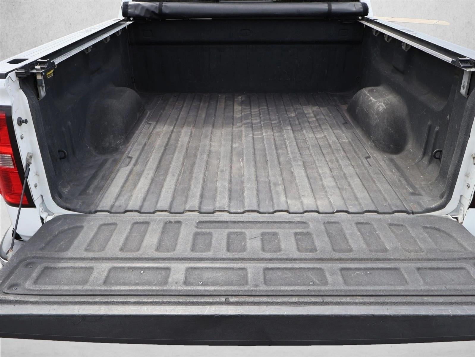 2014 GMC Sierra 1500 Crew Cab Short Box 4-Wheel Drive SLT