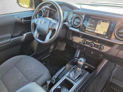 2017 Toyota Tacoma TRD Sport Double Cab 5' Bed V6 4x2 AT (Natl)