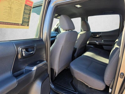 2017 Toyota Tacoma TRD Sport Double Cab 5' Bed V6 4x2 AT (Natl)